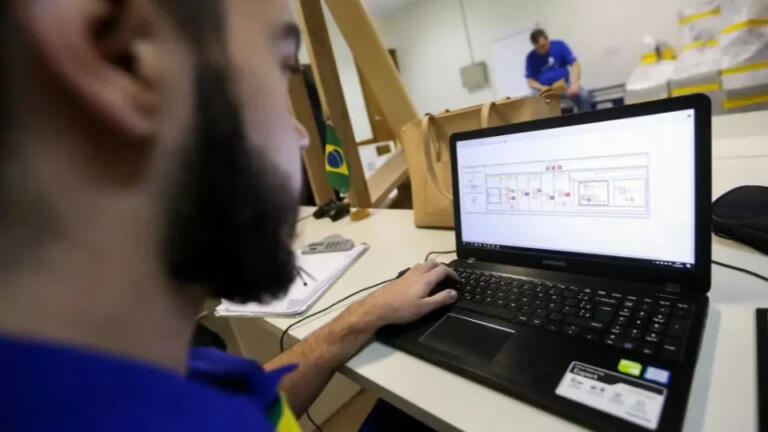 Senai: 42% dos jovens desconhecem ensino técnico