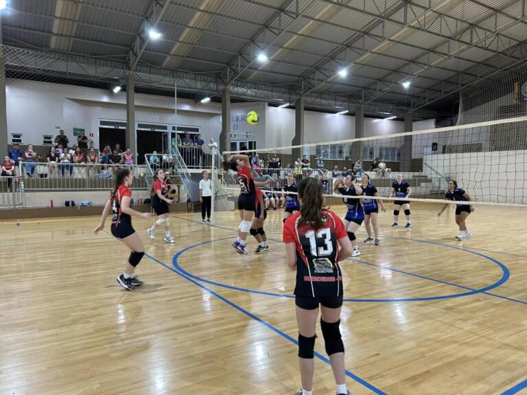 Campeonato Municipal de Voleibol de Mercedes começa nesta terça-feira