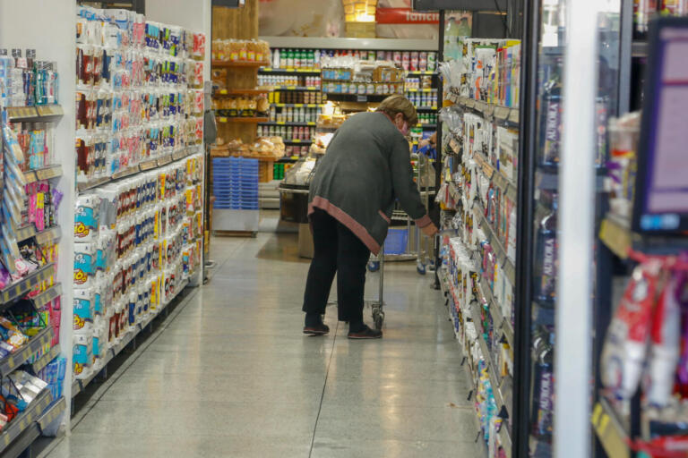 Emissões de notas fiscais aumentam 6,77% no 1º semestre de 2024 no Paraná