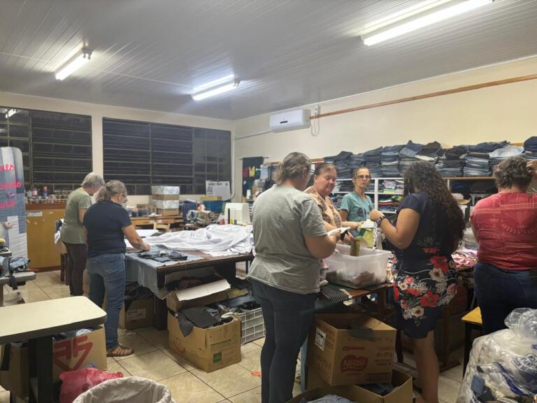 Projeto “Mulheres Costurando o Futuro” tem transformado a vida de rondonenses