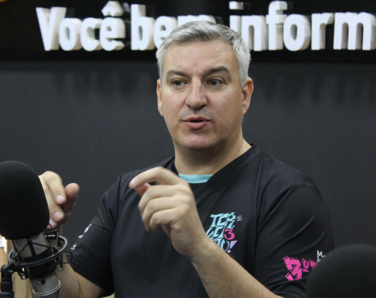 Edson Stroparo é reeleito diretor do Eron Domingues