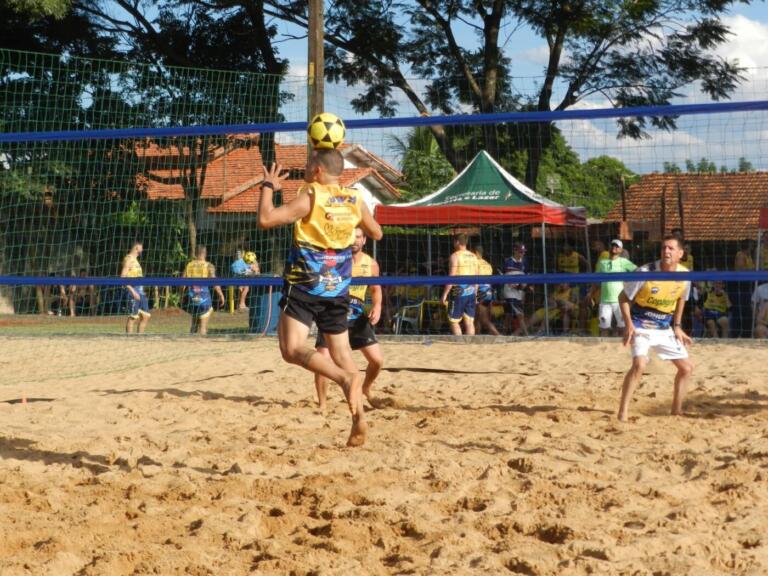 Torneio Aberto de Futevôlei acontece sábado na AABB; inscreva-se