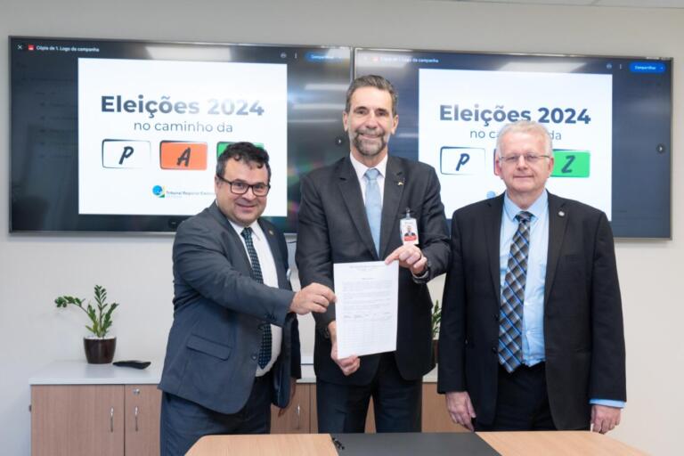 Itaipu assina Pacto pela realização de eleições pacíficas