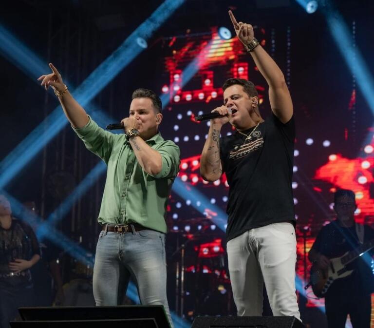 João Neto e Frederico fazem show neste sábado em Mercedes