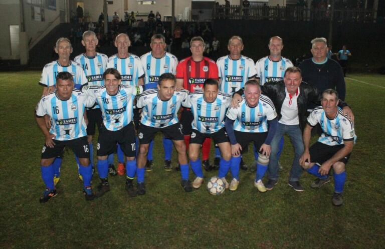 Linha Baixada vence AABB em duelo pela liderança no Municipal de Futebol Suíço Máster