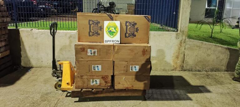 BPFron apreende 800 pacotes de cigarros contrabandeados do Paraguai em Santa Helena