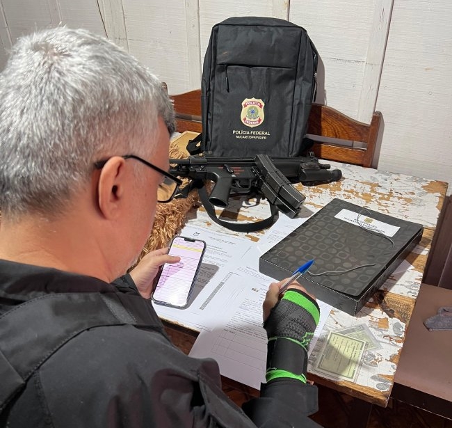 Polícia Federal realiza operação em Santa Helena contra tráfico de drogas e lavagem de dinheiro