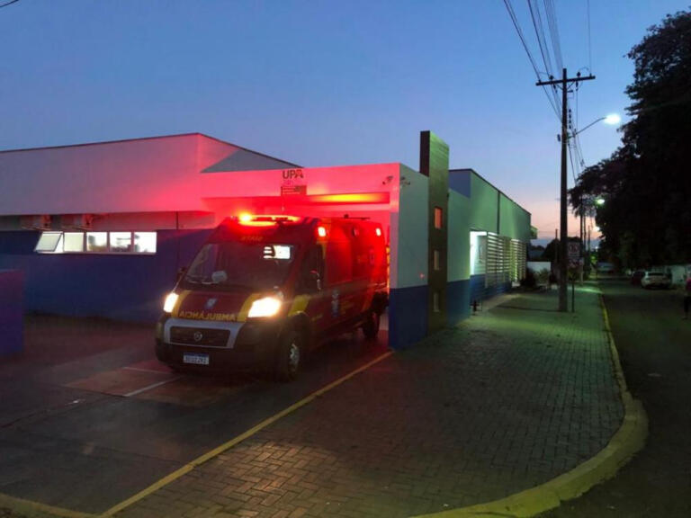 Queda de moto deixa duas pessoas feridas na BR-163