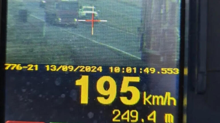 PRF flagra caminhonete a quase 200 km/h em Cascavel