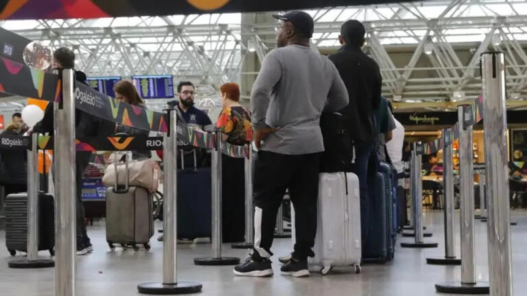 Empresas aéreas pedem 180 dias para adaptação ao horário de verão