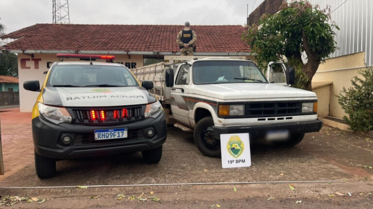 Polícia Militar de Mercedes persegue caminhão e apreende cigarros paraguaios