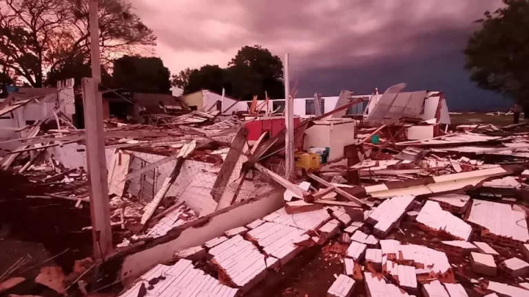 Itaipulândia decreta estado de emergência após forte temporal
