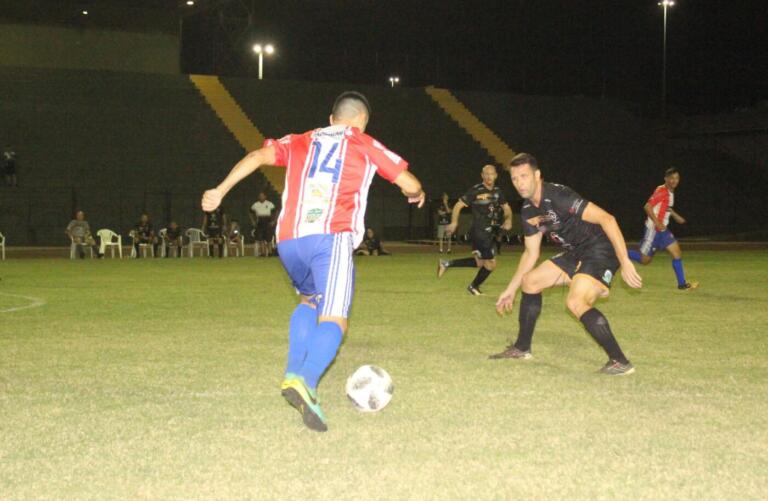 Neguinho e Deotti decidem, e decisão do Municipal Veterano será entre Edson PY Lavacar e Galera do Zanella