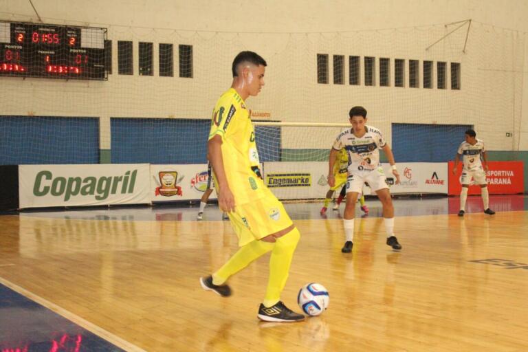 AACC faz jogo duro, mas é derrotada pelo Pato no Paranaense sub-20