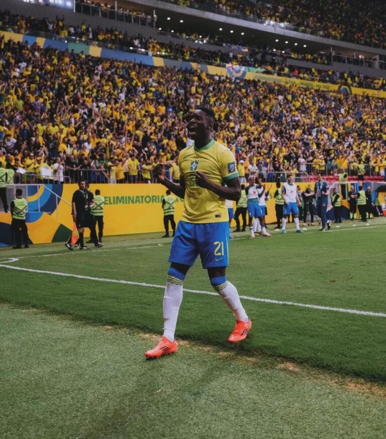 Luiz Henrique marca dois e Brasil derrota seleção peruana em Brasília