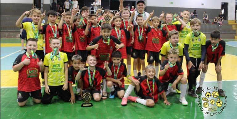 Mercedes conquista ouro e bronze na Copa da Amizade de Futsal