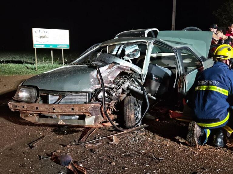 Grave acidente no trevo da C.Vale deixa um morto e três feridos