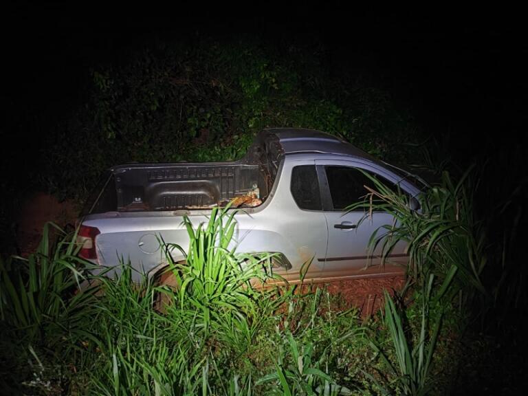 Carro furtado em Guaíra é recuperado em Terra Roxa
