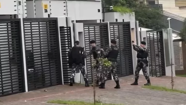 Nove pessoas são presas em operação contra tráfico de drogas e lavagem de dinheiro