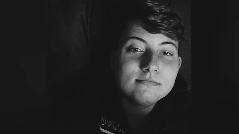 Jovem de Nova Santa Rosa morre após bater em placa de sinalização na BR-163