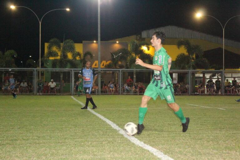AACC, nos pênaltis, e Hardt Training, com goleada, se garantem na semifinal do Municipal