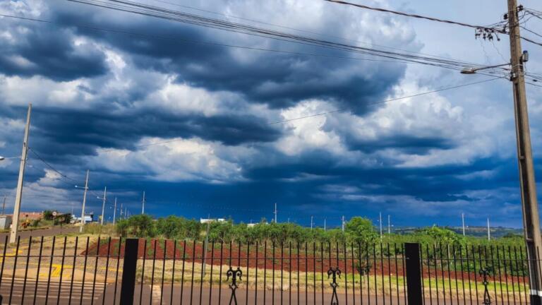 Previsão de chuva para o Dia de Finados no Paraná