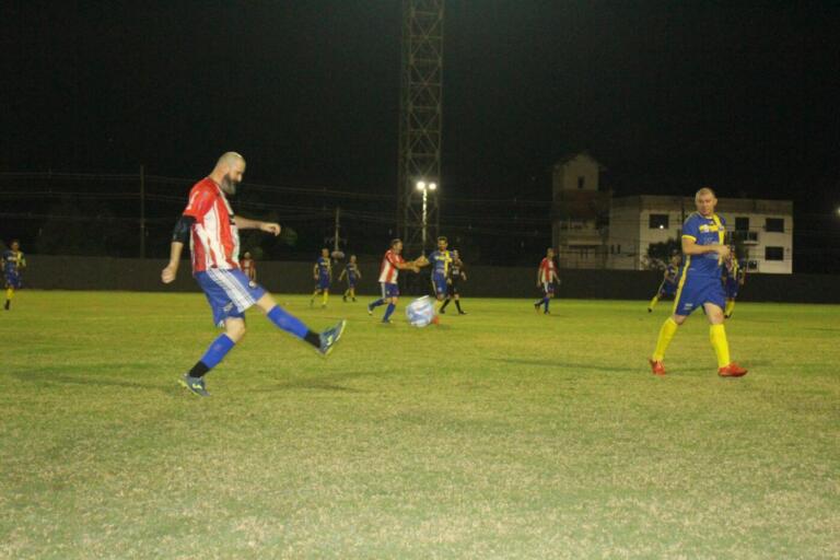 Edson PY Lavacar goleia AABB e se isola na liderança do Municipal