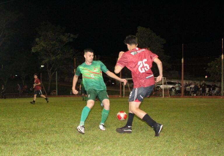 Masterway/Creatina vence Assemar e sobrevive no Municipal