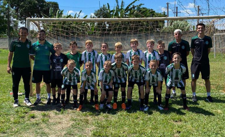 Escola Coxa faz dobradinha de títulos na Copa Abel Fut 8