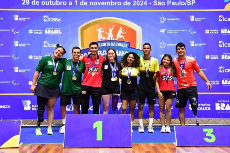 Kauana Beckenkamp conquista três ouros no Brasileiro de Parabadminton