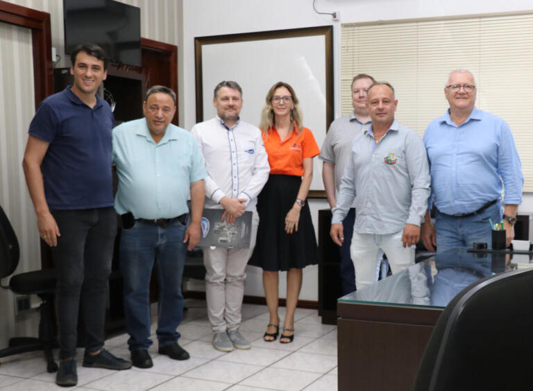 Assinado contrato de climatização do ginásio de esportes o Bragadinho de Pato Bragado