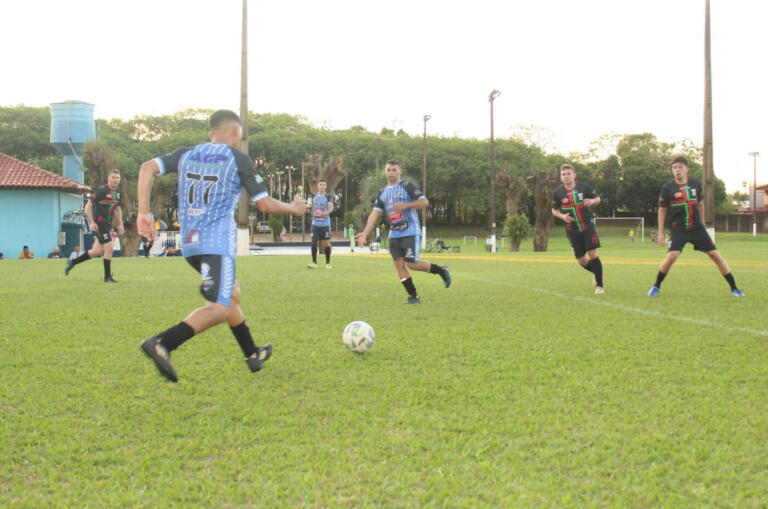 Real Futebol e Imobiliária Laufer vão decidir o 3º Campeonato Regional AABB/Allpha Bolas