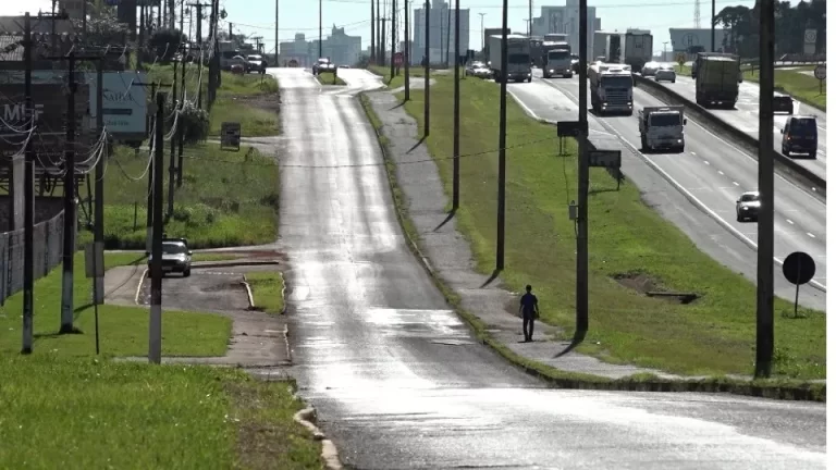 Ratinho anuncia R$ 25 milhões para construção de novas marginais na BR 277 em Cascavel