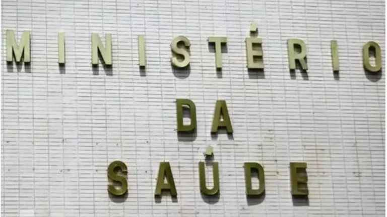 Gripe aviária: mesmo sem casos confirmados no país, Ministério da Saúde lança plano de contingência