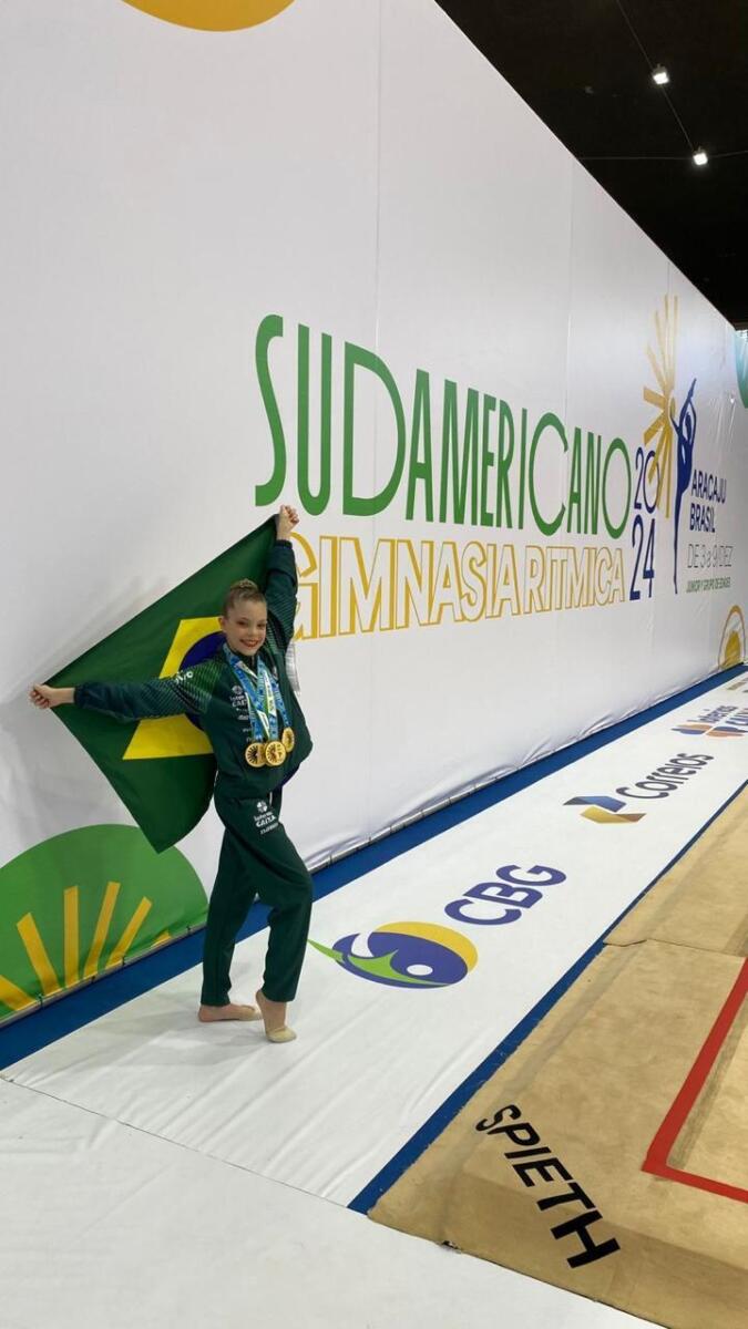 Julia Lorenzatto: a brasileira com mais medalhas de Ouro no Sul-Americano Júnior e Por Idades de Ginástica Rítmica