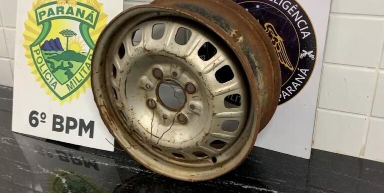 Jovem arremessa roda de carro contra três crianças em condomínio de Cascavel