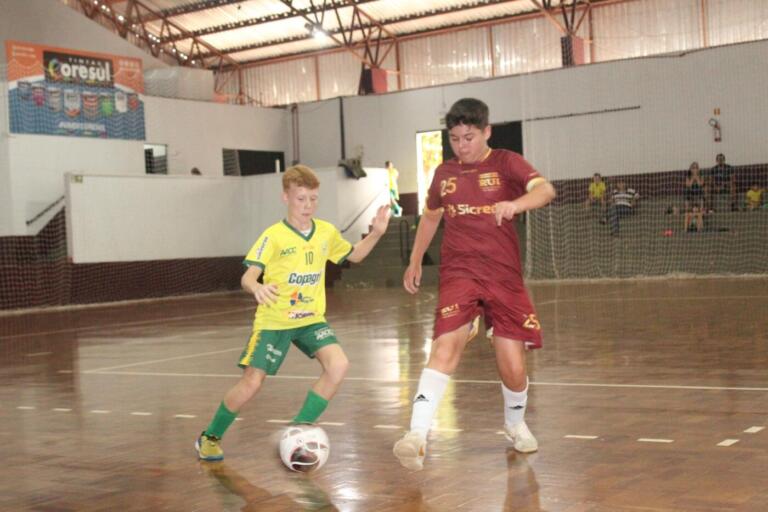 3ª Copa Karl Schmidt de Futsal define finalistas nas quatro categorias