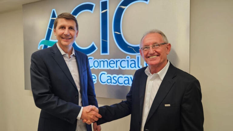 Reni Fernande é eleito presidente da Caciopar para 2025/2026