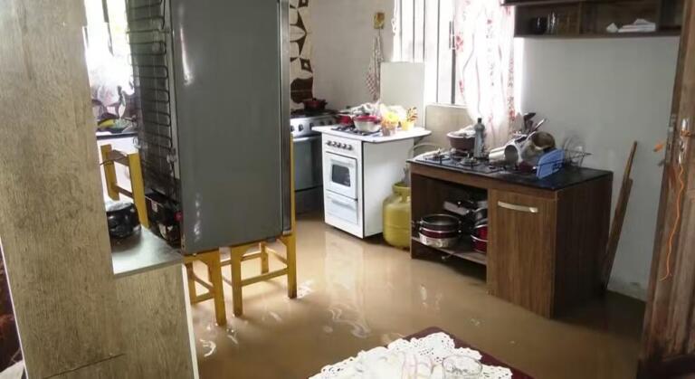 Temporais afetam 22,4 mil pessoas no Paraná; veja balanço