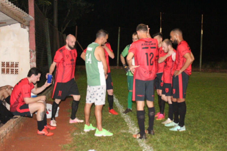 Semifinais do Municipal de Futebol Suíço Livre acontecem nesta quarta-feira na Associação Vale do Sol