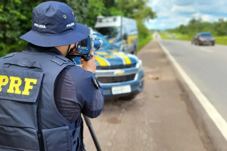 PRF no Paraná promove debate nacional sobre fiscalização por velocidade média