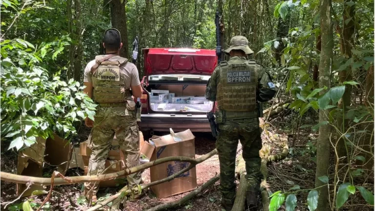 Homem é preso com cerca de 15 caixas de cigarros estrangeiros