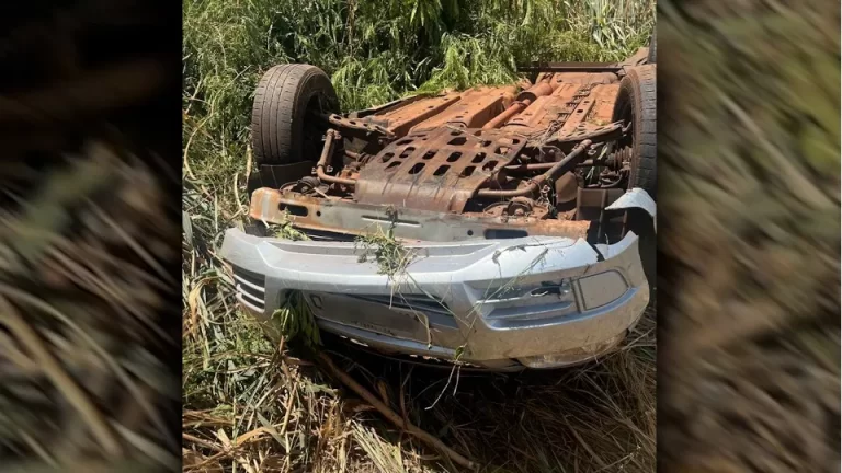 Jovem fica ferido após capotamento na PR-364 em Palotina
