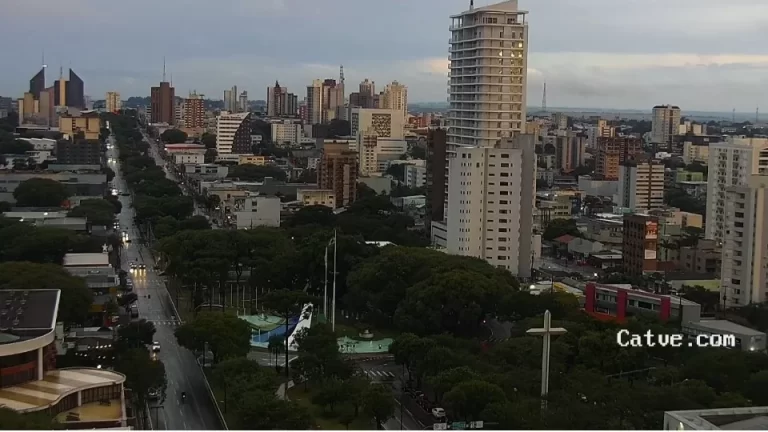 Cascavel tem 2,2 mil residências sem energia após temporal; no Paraná são 36 mil unidades sem luz