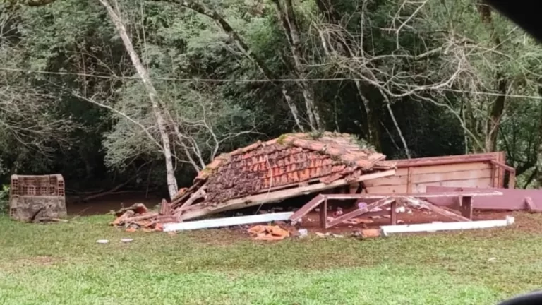 Quiosque desaba durante festa e deixa bebê de um ano em estado grave no Paraná