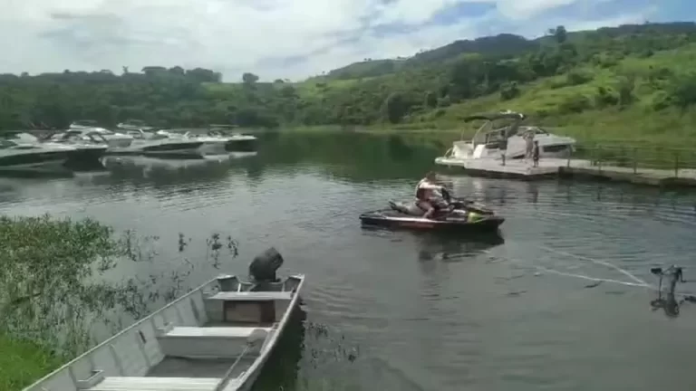 Após bater moto aquática contra píer, jovem morre em represa do Paraná