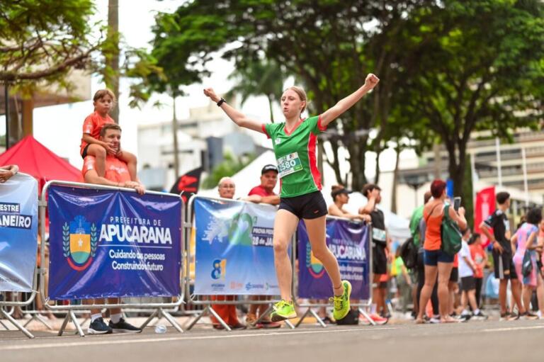Atletas do Projeto de Iniciação ao Atletismo da Acorre Rondon participam e conquistam premiação em Apucarana