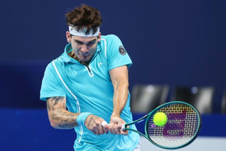 Wild inicia preparação para a Davis com derrota em challenger francês