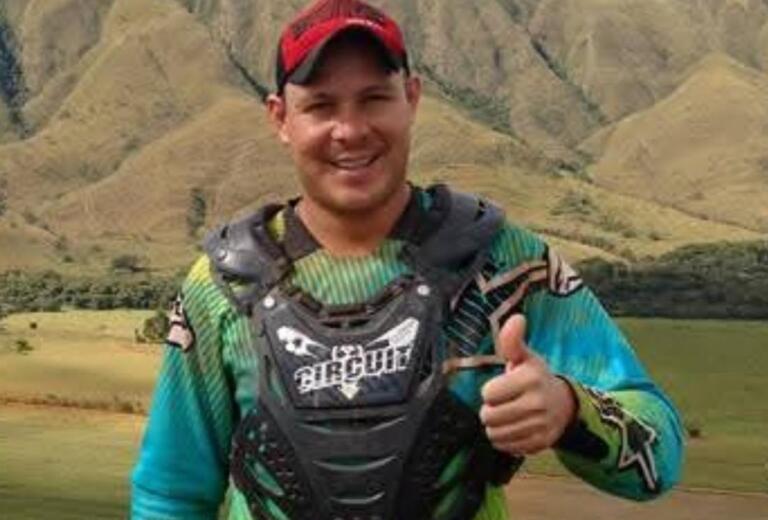 Dono de chapeação é executado a tiros em Pato Bragado