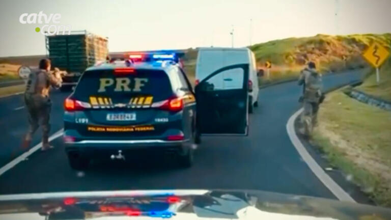 Perseguição termina com homem preso e carga apreendida em Cascavel; veja vídeo